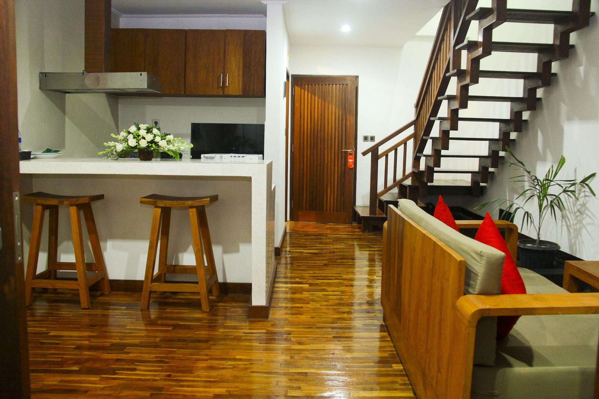 Delu Villas&Suite Kerobokan Esterno foto
