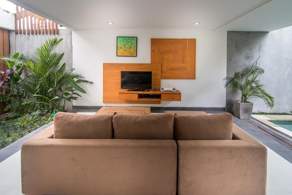 Delu Villas&Suite Kerobokan Esterno foto