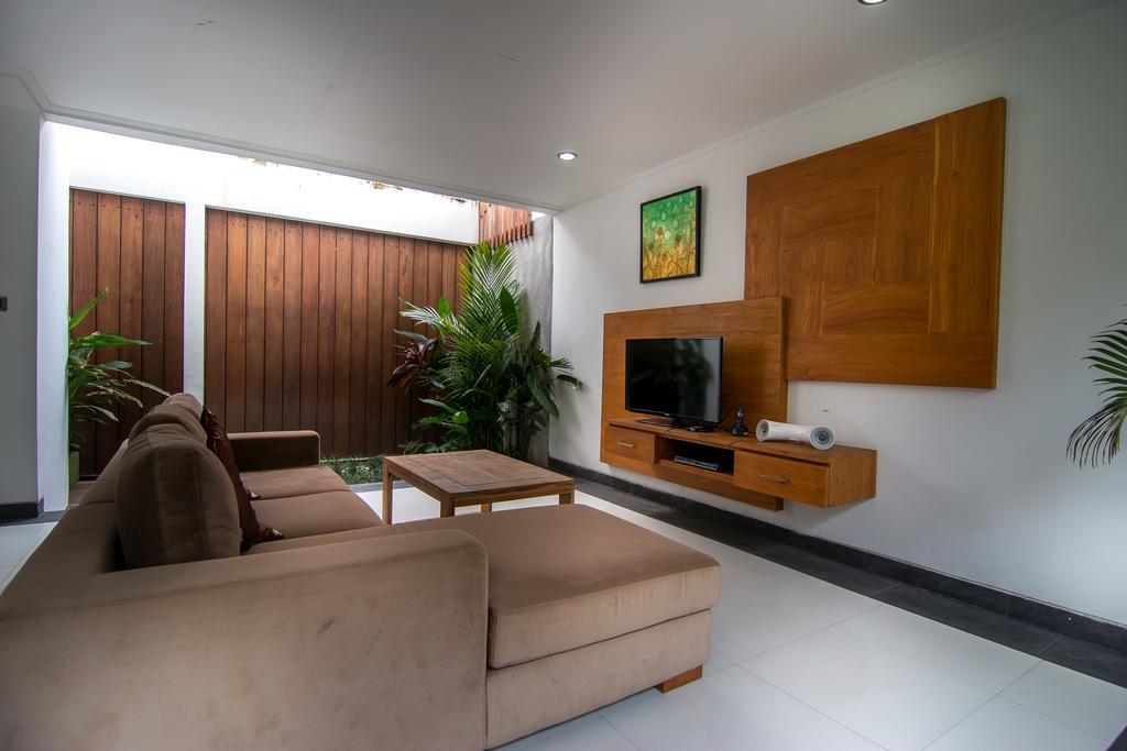 Delu Villas&Suite Kerobokan Esterno foto